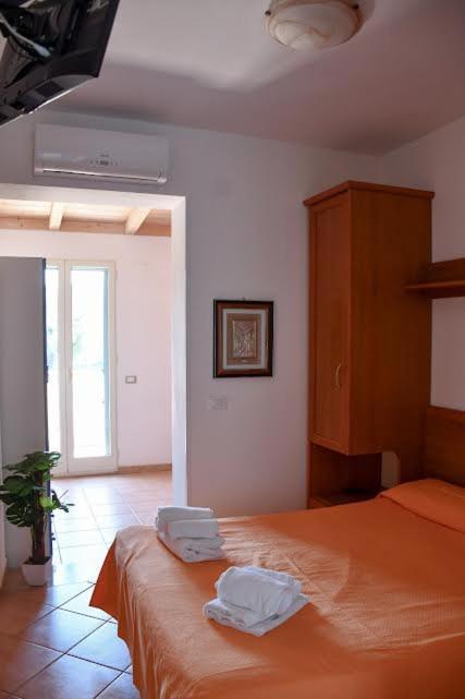 Vela Club Hotel & Appartamenti Rodi Garganico Exterior photo